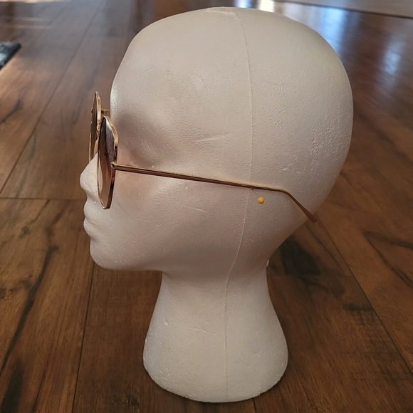 SOJOS Eternal Large Gold‎ Frame Sunglasses main image 4